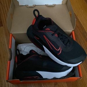 Toddler Nike sneakers